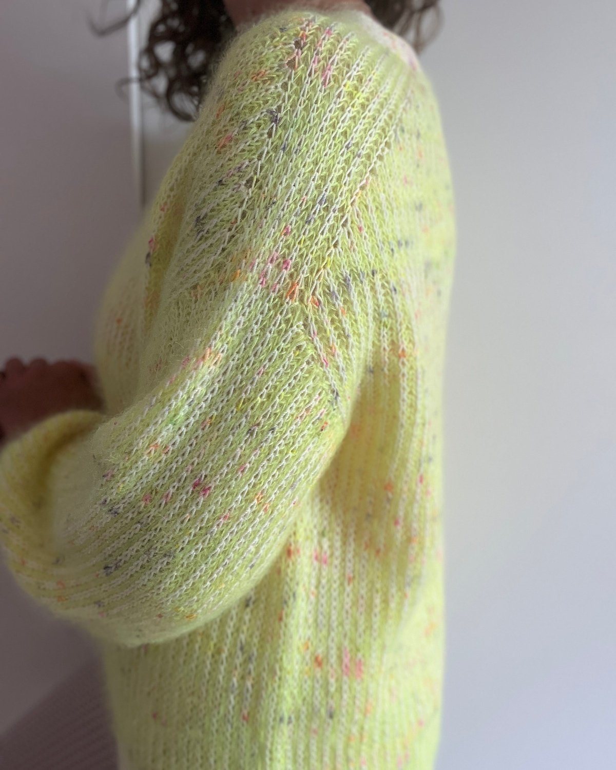 Champagne Supernova Sweater Deutsch