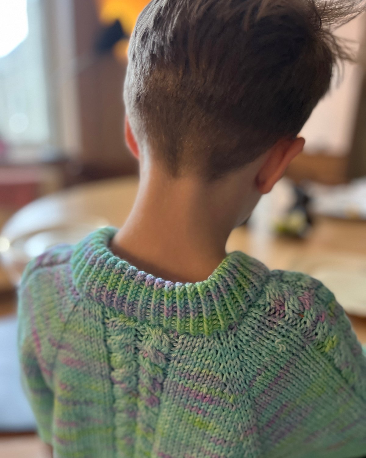Twist And Shout Sweat Suit Junior English Popknit knitting pattern