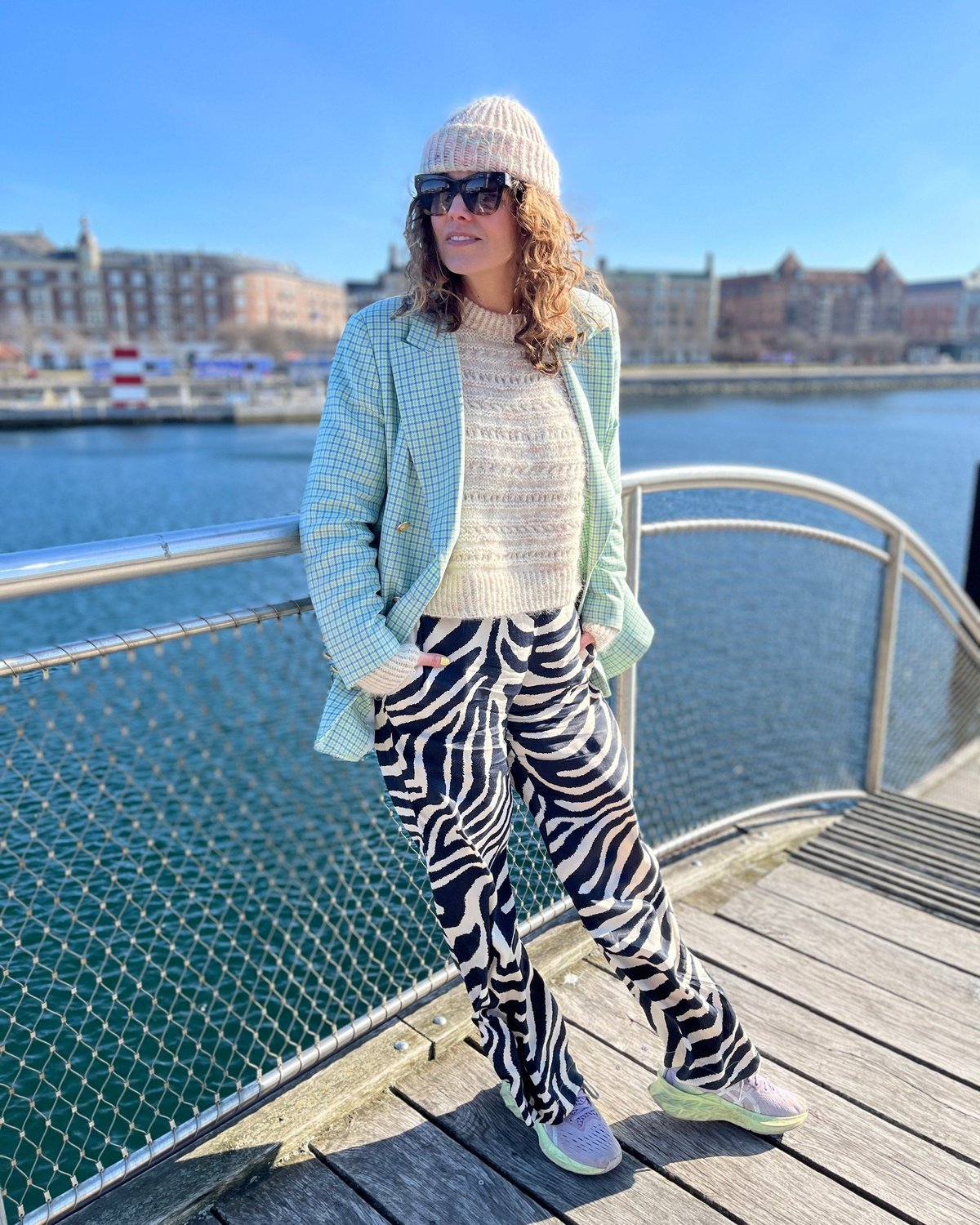 Cherish Sweater English Popknit knitting pattern