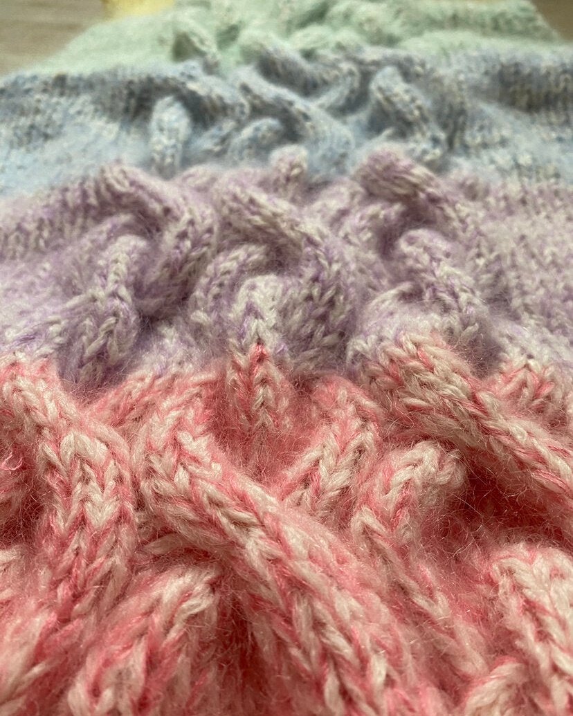 She’s A Rainbow Vest Dansk Popknit strikkeopskrift