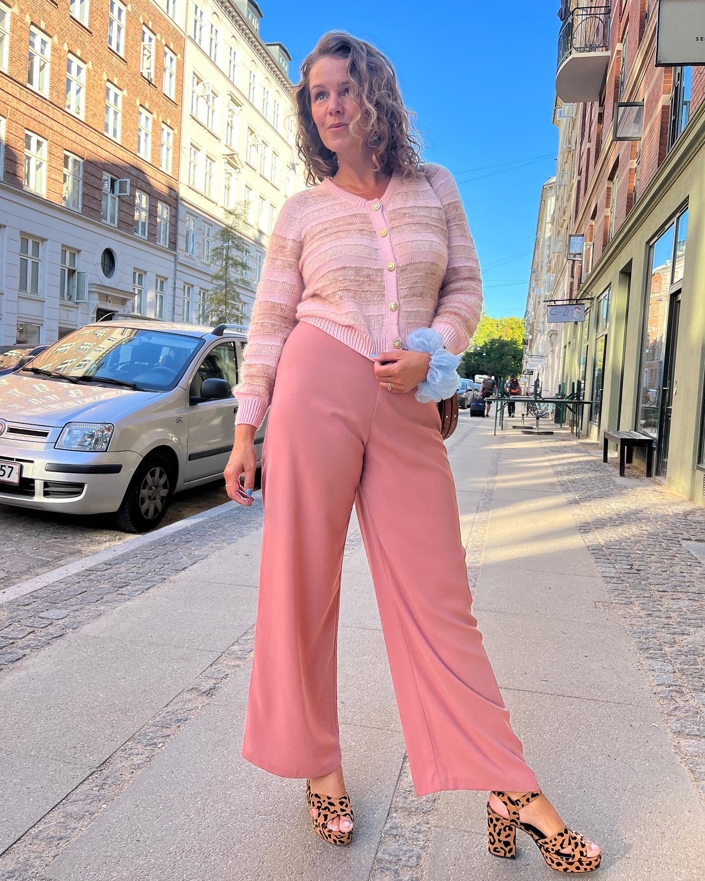 Straight Up Cardigan Norsk Popknit strikkeoppskrift