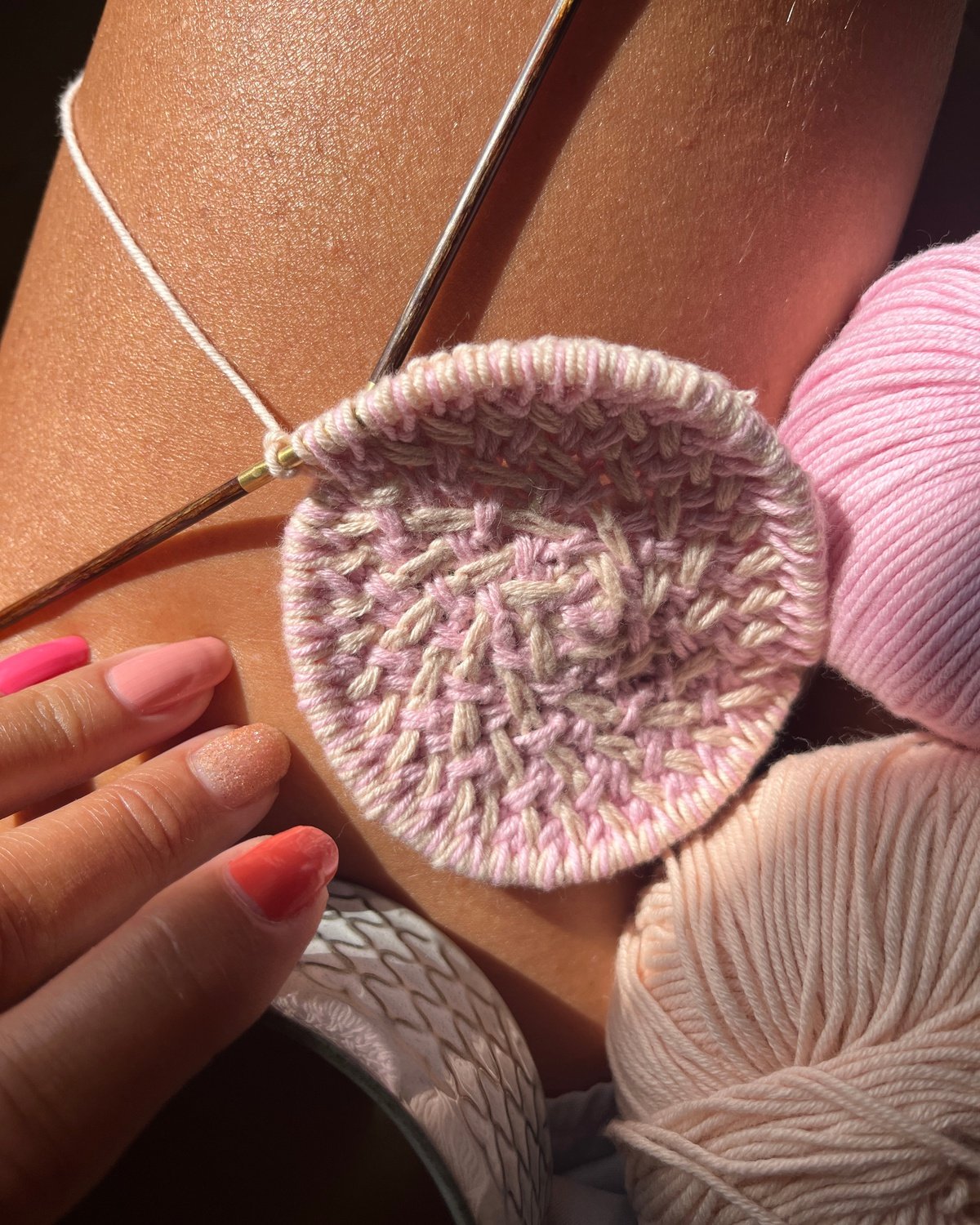 Coco Hat Dansk Popknit strikkeopskrift