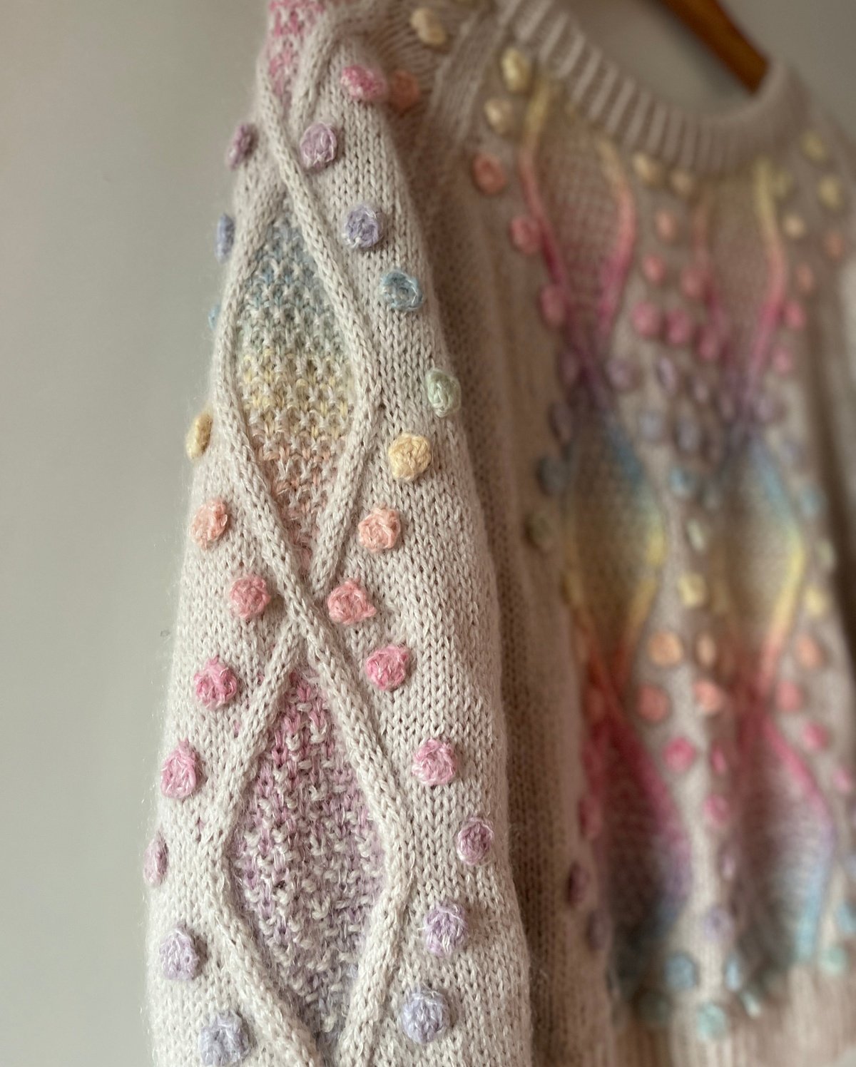 Pull Fin à Manches Courtes LELA ROSE Perles - Ivoire - Taille M - Neuf Avec étiquettes