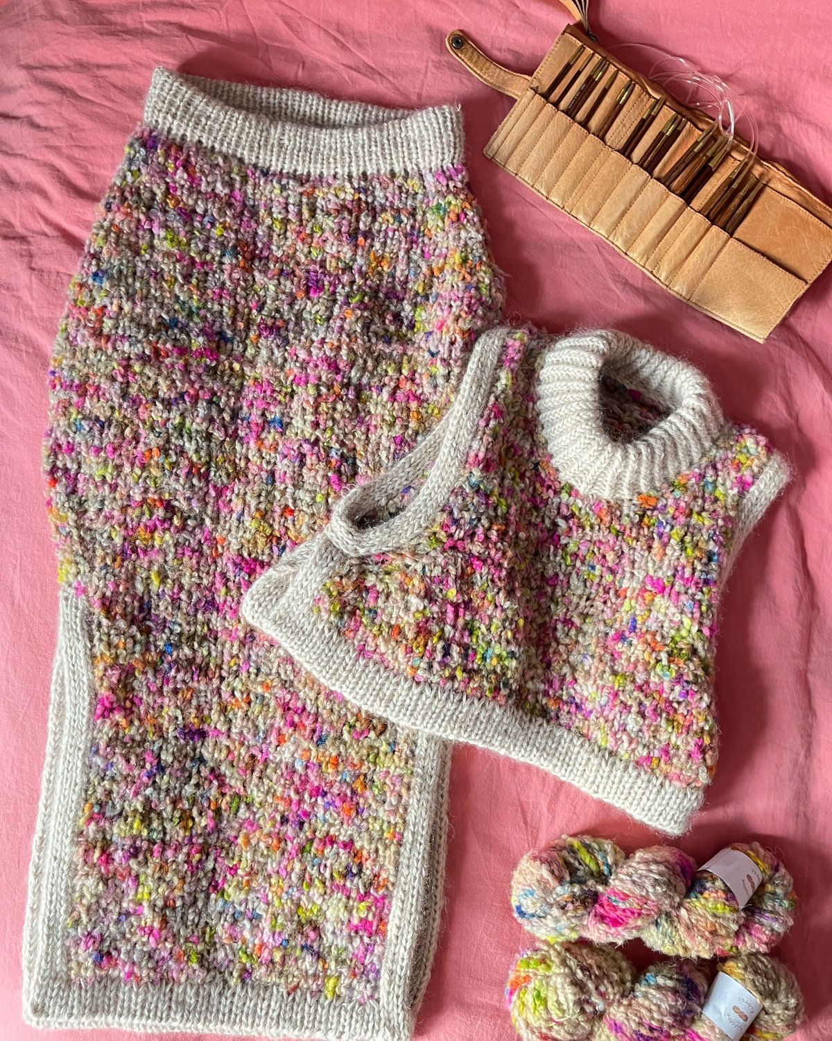 Juicy Skirt Dansk Popknit strikkeopskrift