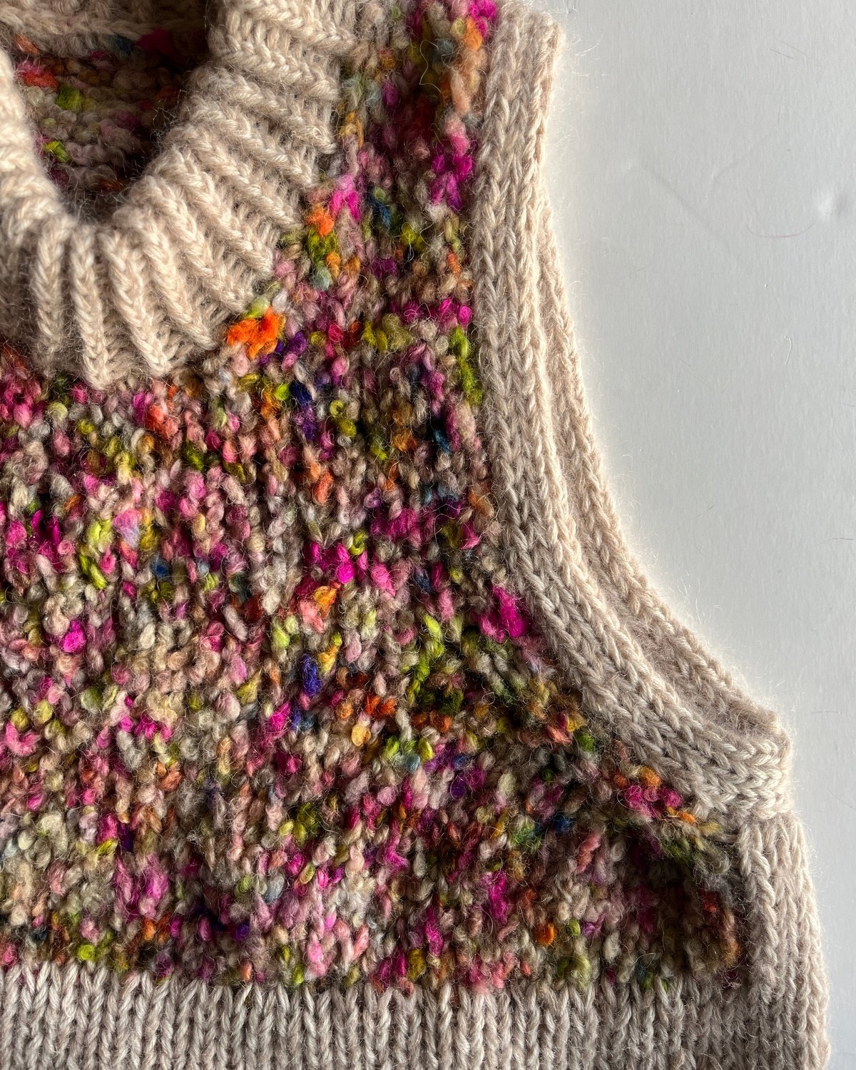 Juicy Slipover Dansk Popknit strikkeopskrift