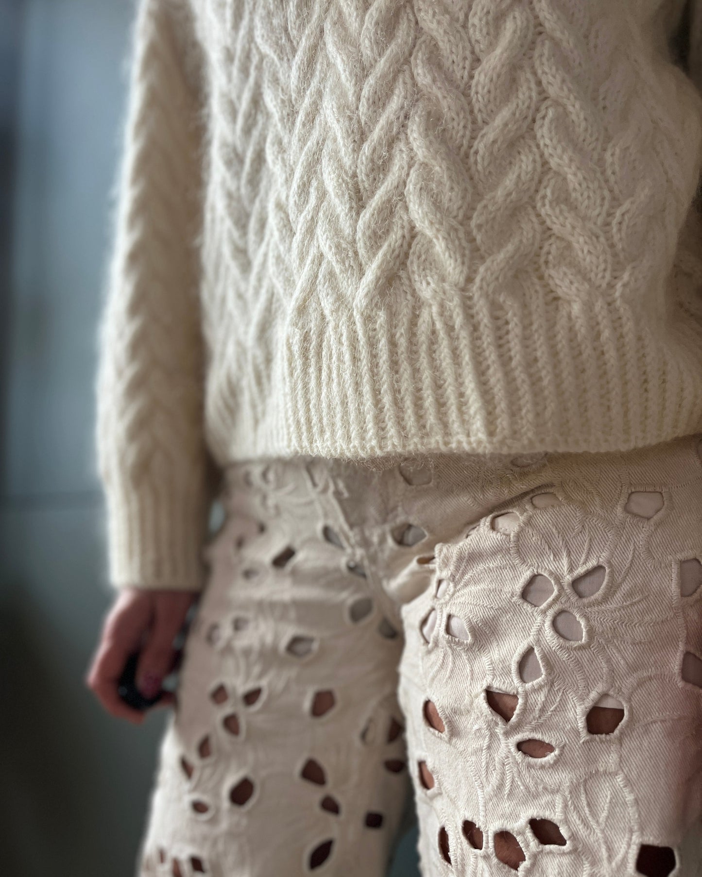 strikkeopskrift, moderne strik, strik, knitting pattern, modern knitwear, cable knitting, håndstrikket, nordisk strik, nordic knitting, knitwear design, 