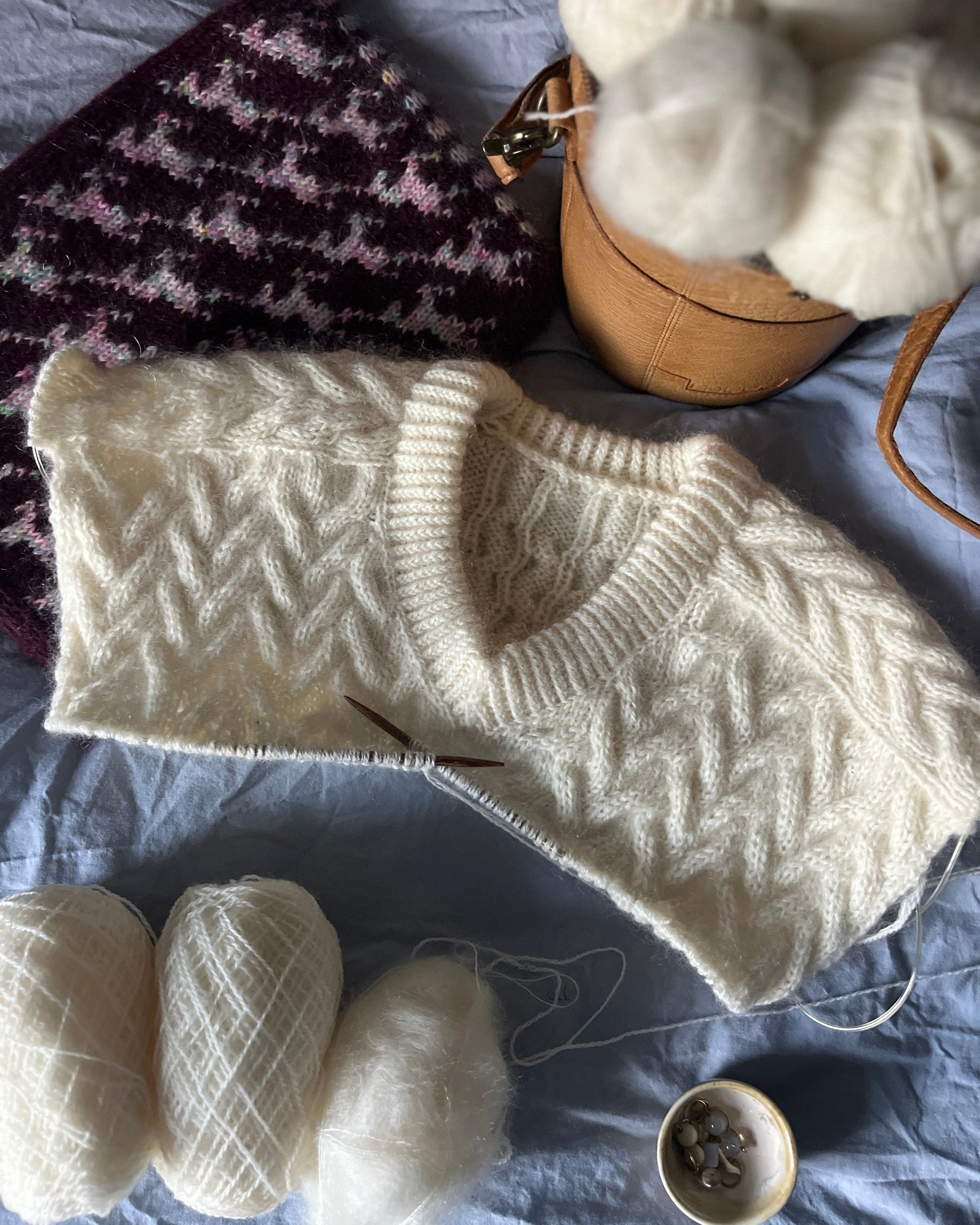 strikkeopskrift, moderne strik, strik, knitting pattern, modern knitwear, cable knitting, håndstrikket, nordisk strik, nordic knitting, knitwear design, 