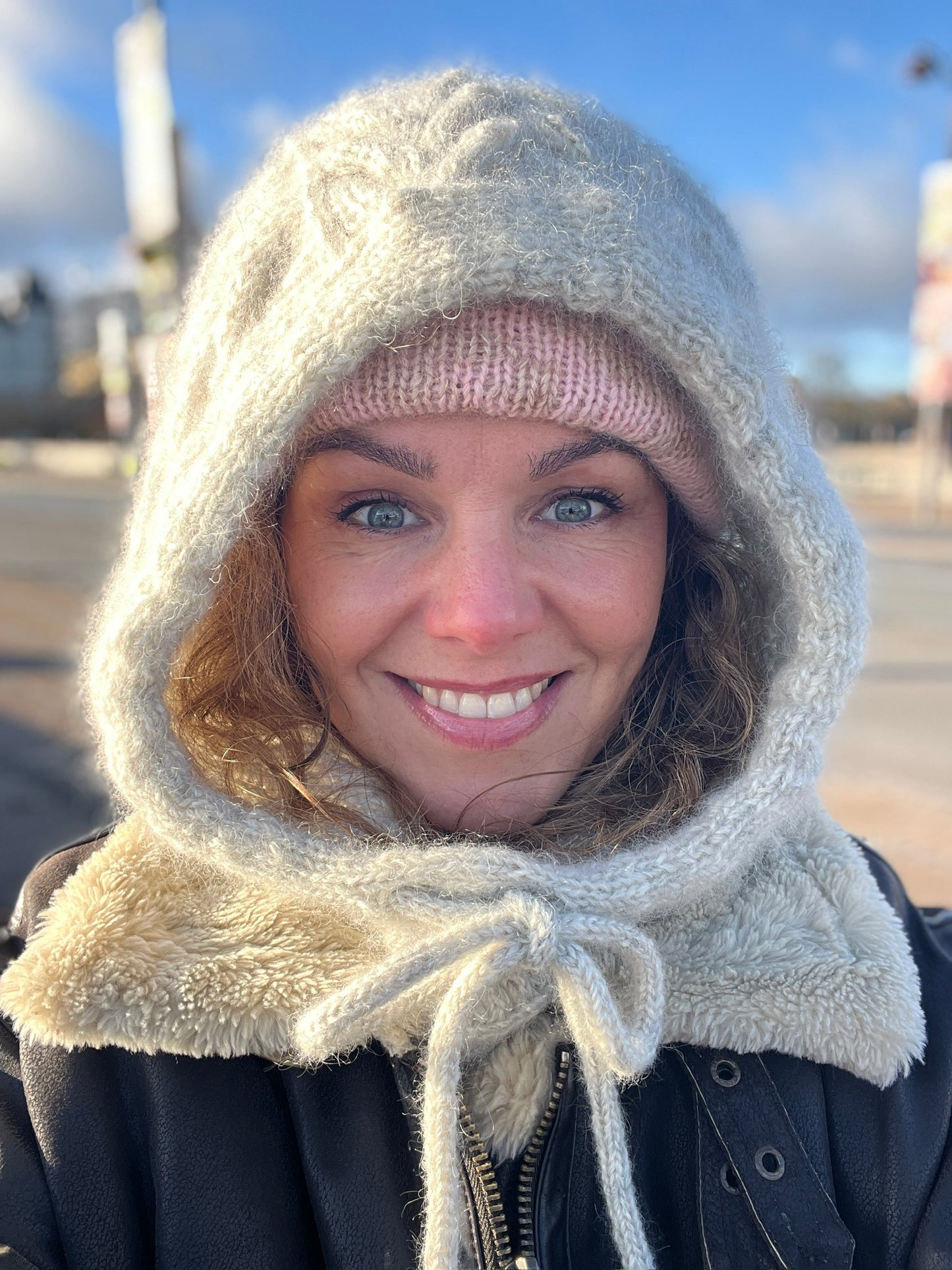 Let's Twist Again Balaclava Dansk