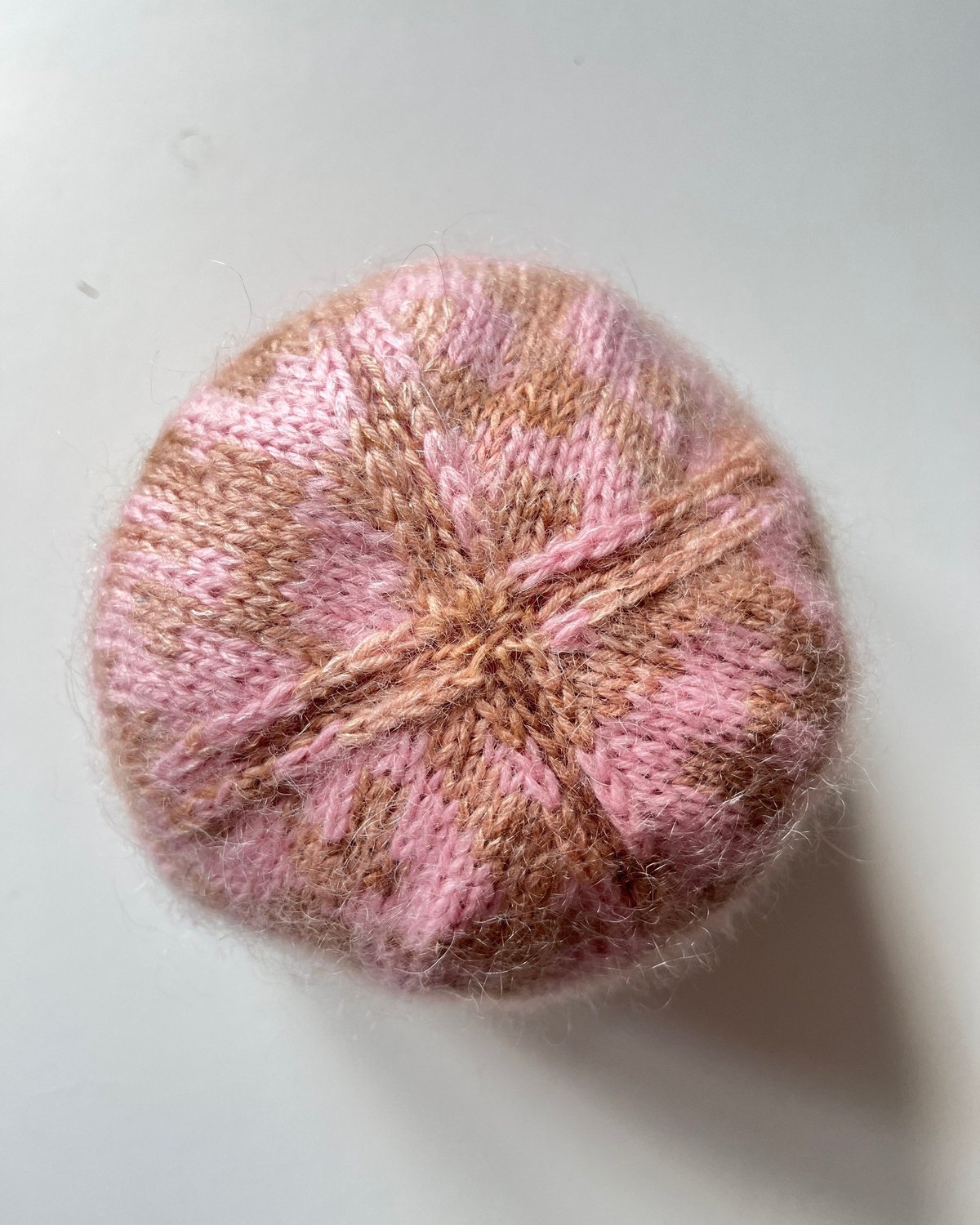 Welcome To The Jungle Beanie Norsk Popknit strikkeoppskrift