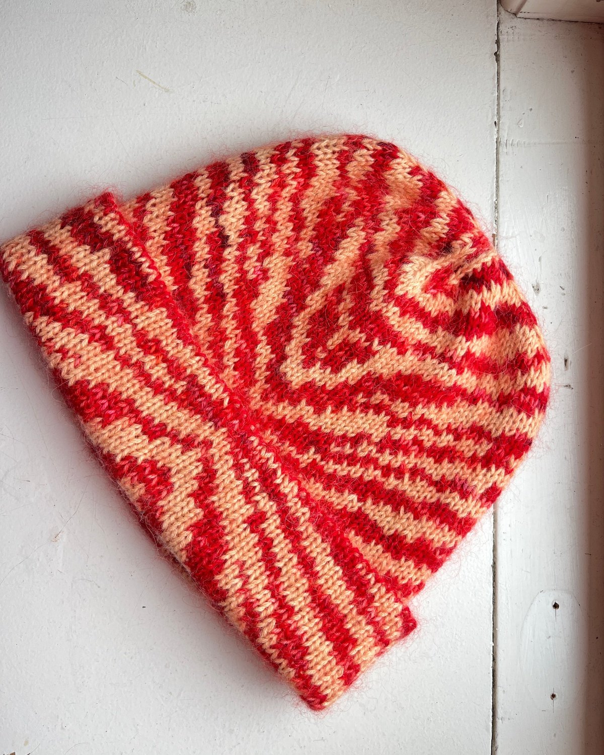 Zebra Beanie Dansk Popknit strikkeopskrift
