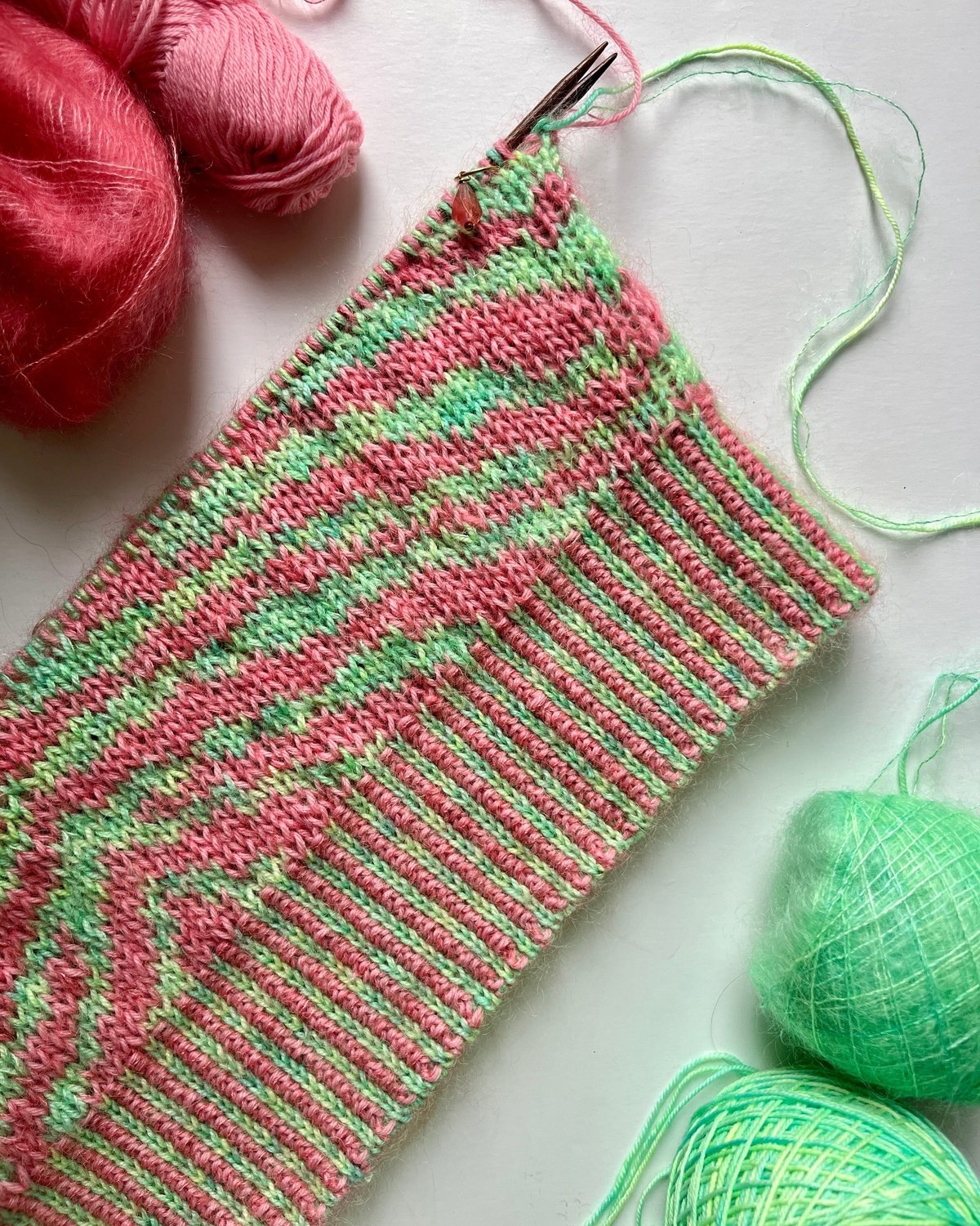 Zebra Skirt English Popknit knitting pattern
