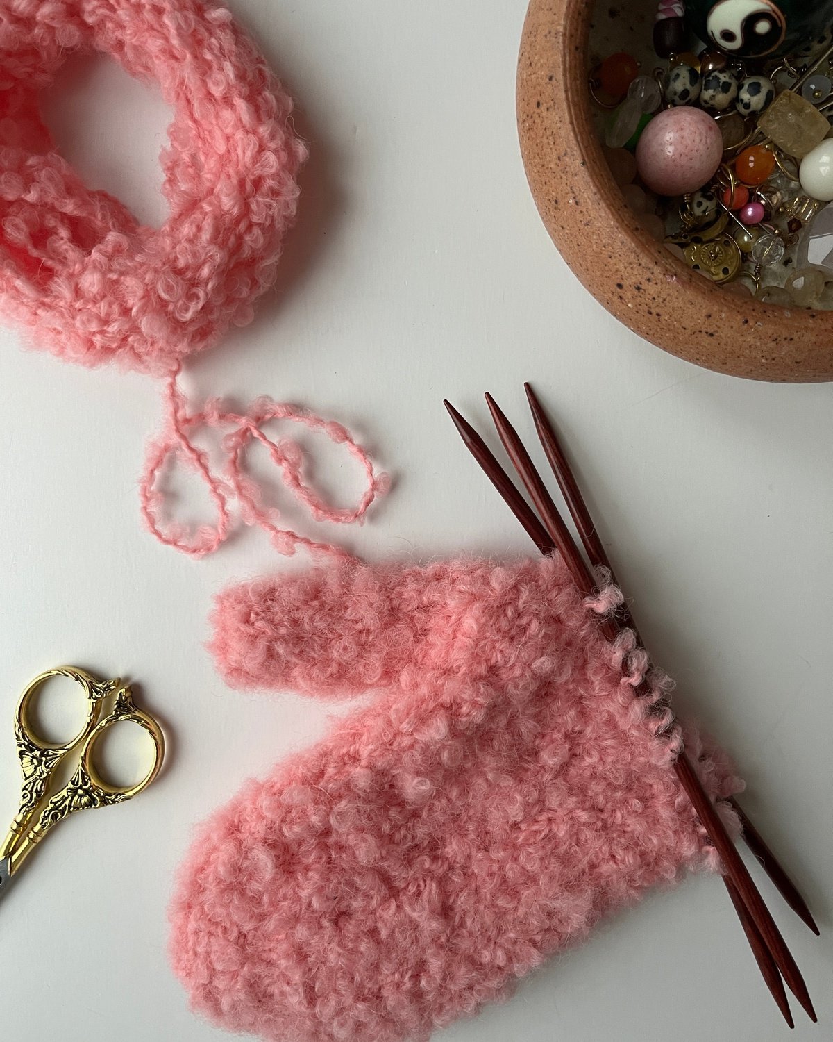 Be My Baby Mittens English Popknit knitting pattern