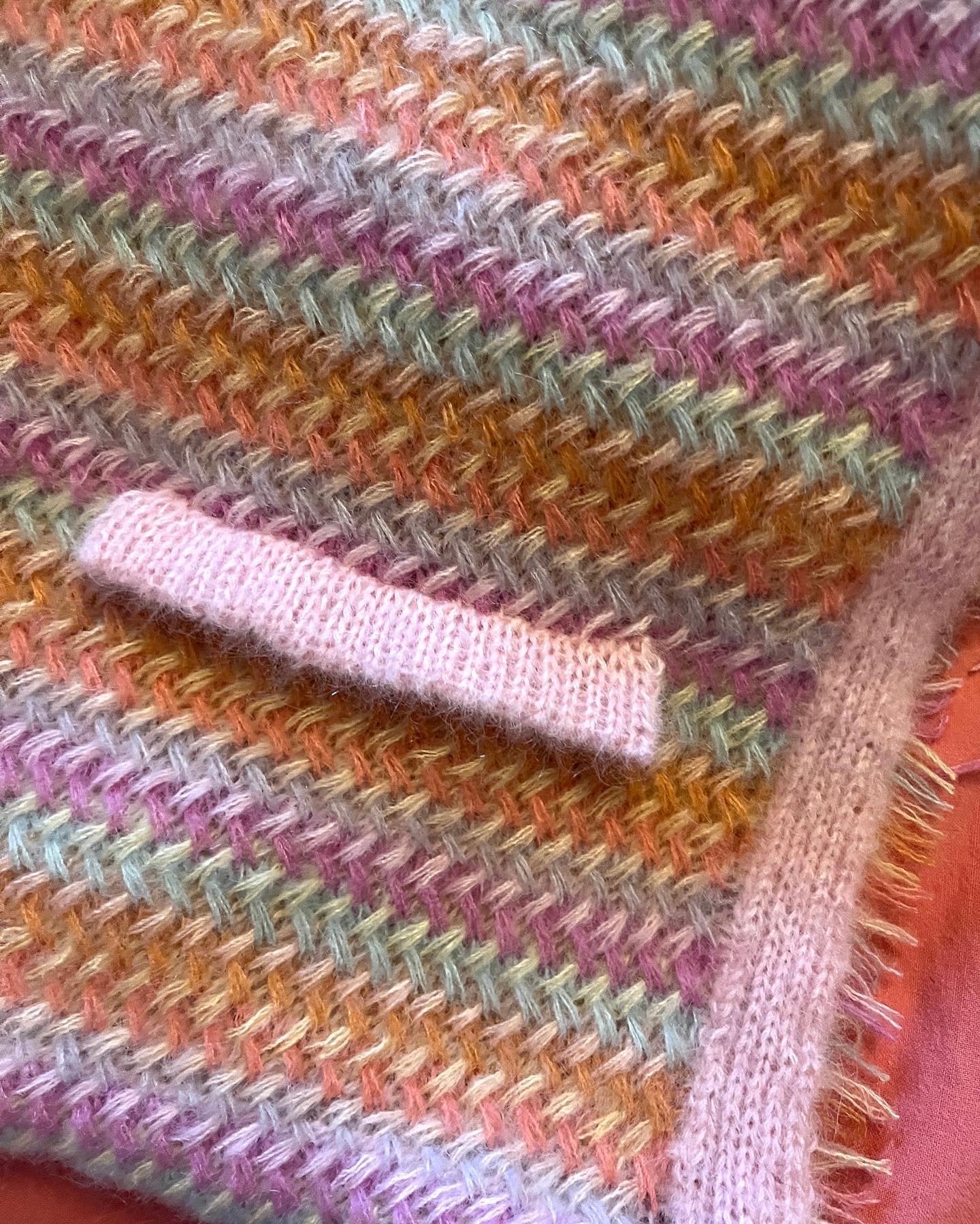 Coco Jacket Deutsch Popknit strikkeopskrift 
