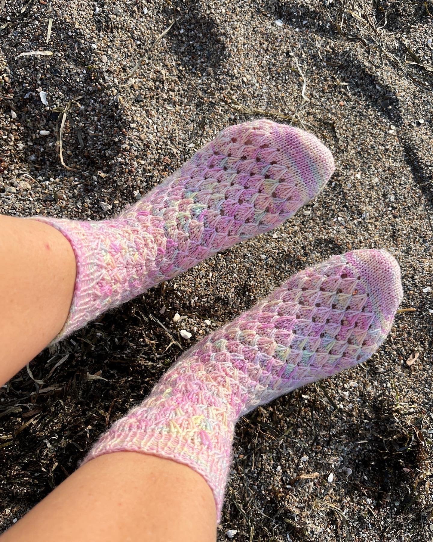 Euphoria Socks English Popknit knitting pattern