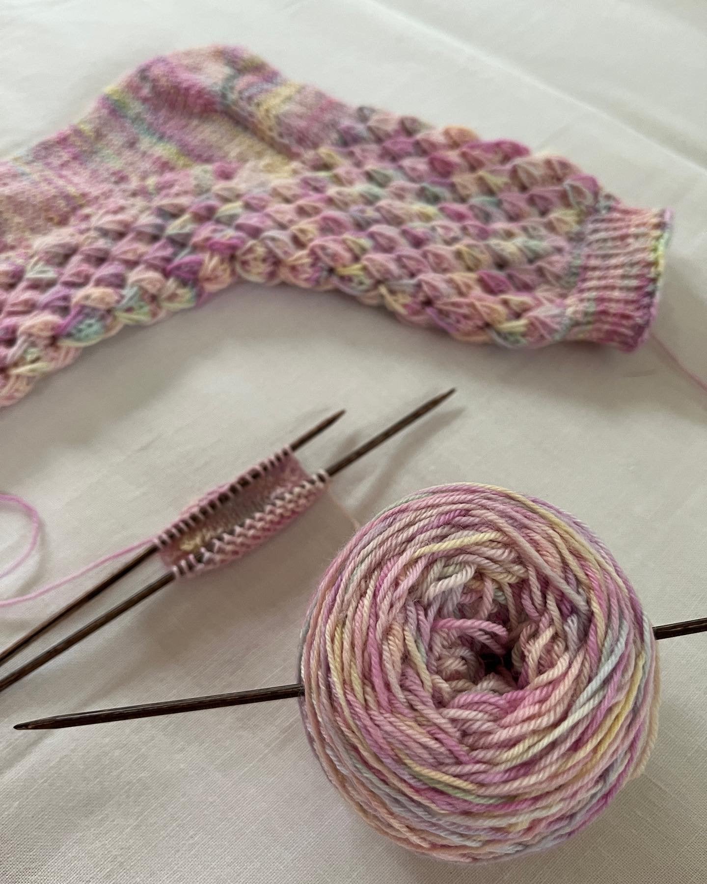 Euphoria Socks English Popknit knitting pattern