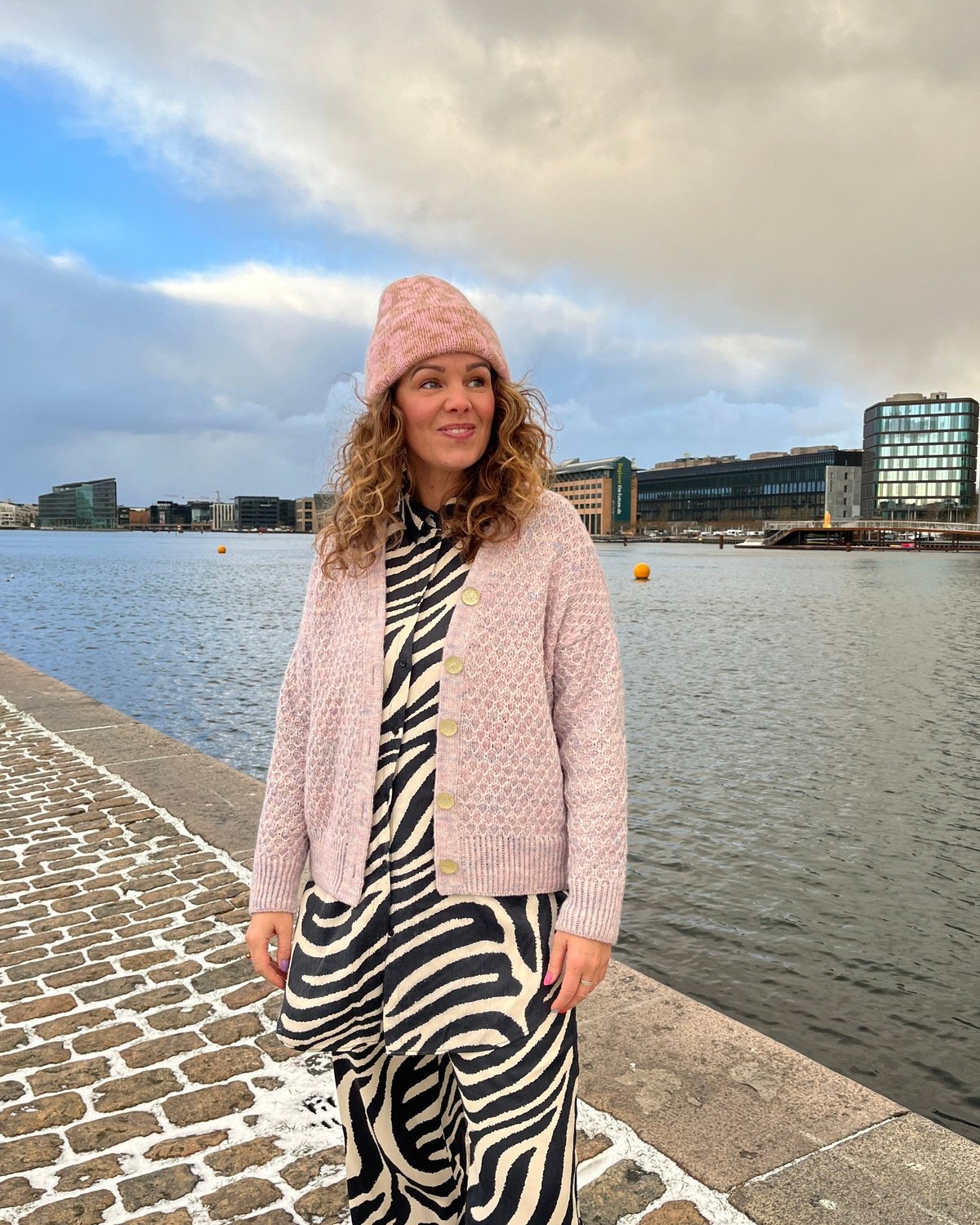 Formation Cardigan Dansk Popknit strikkeopskrift