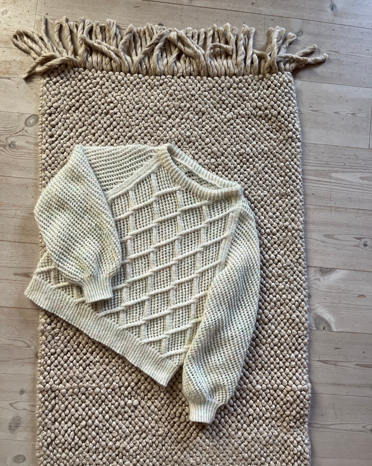 In The Air Tonight Sweater Deutsch Popknit strikkeopskrift 