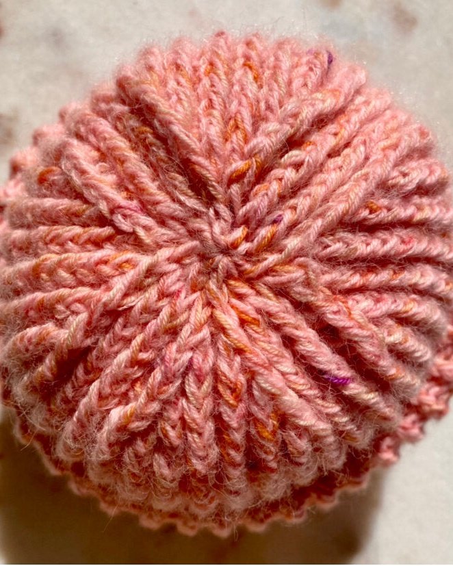 LOVE ON THE BRAIN BEANIE ENGLISH Popknit knitting pattern