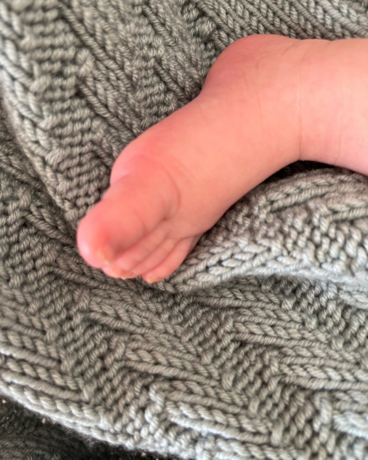 Riptide Baby Blanket Dansk Popknit strikkeopskrift