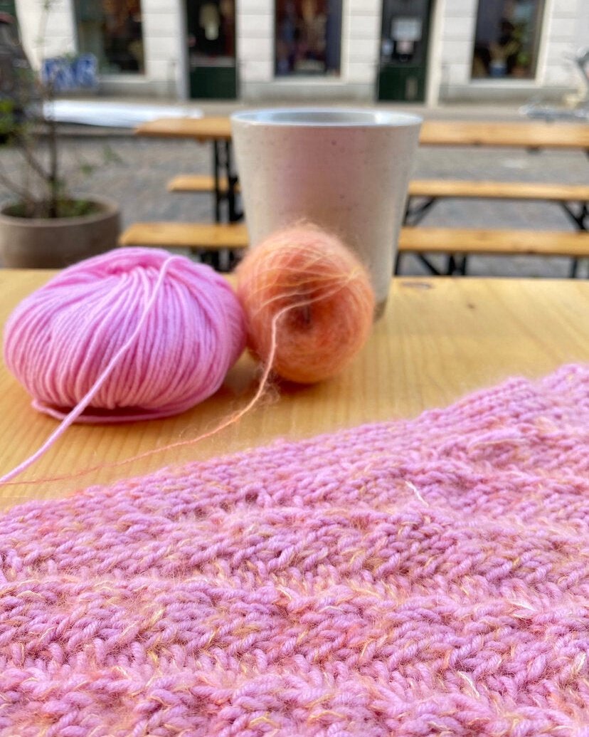 Riptide Scarf Dansk Popknit strikkeopskrift
