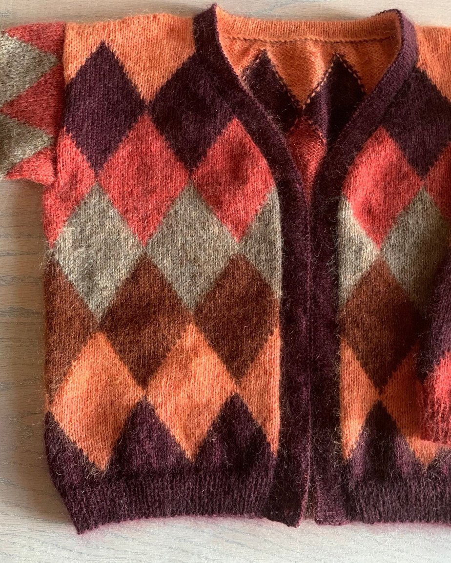 Ruby Tuesday Cardigan Dansk Popknit strikkeopskrift