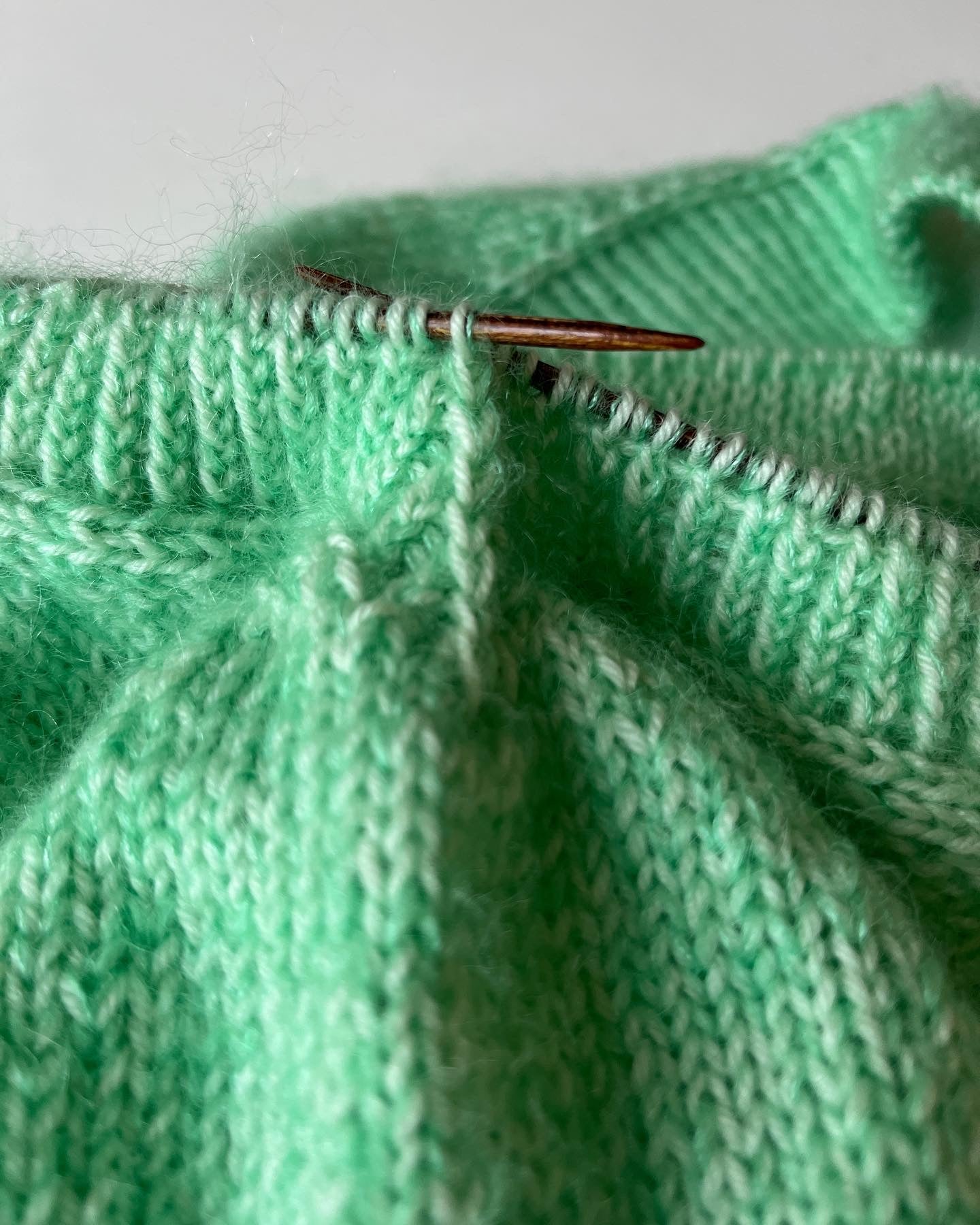 SexyBack Slipover English Popknit knitting pattern