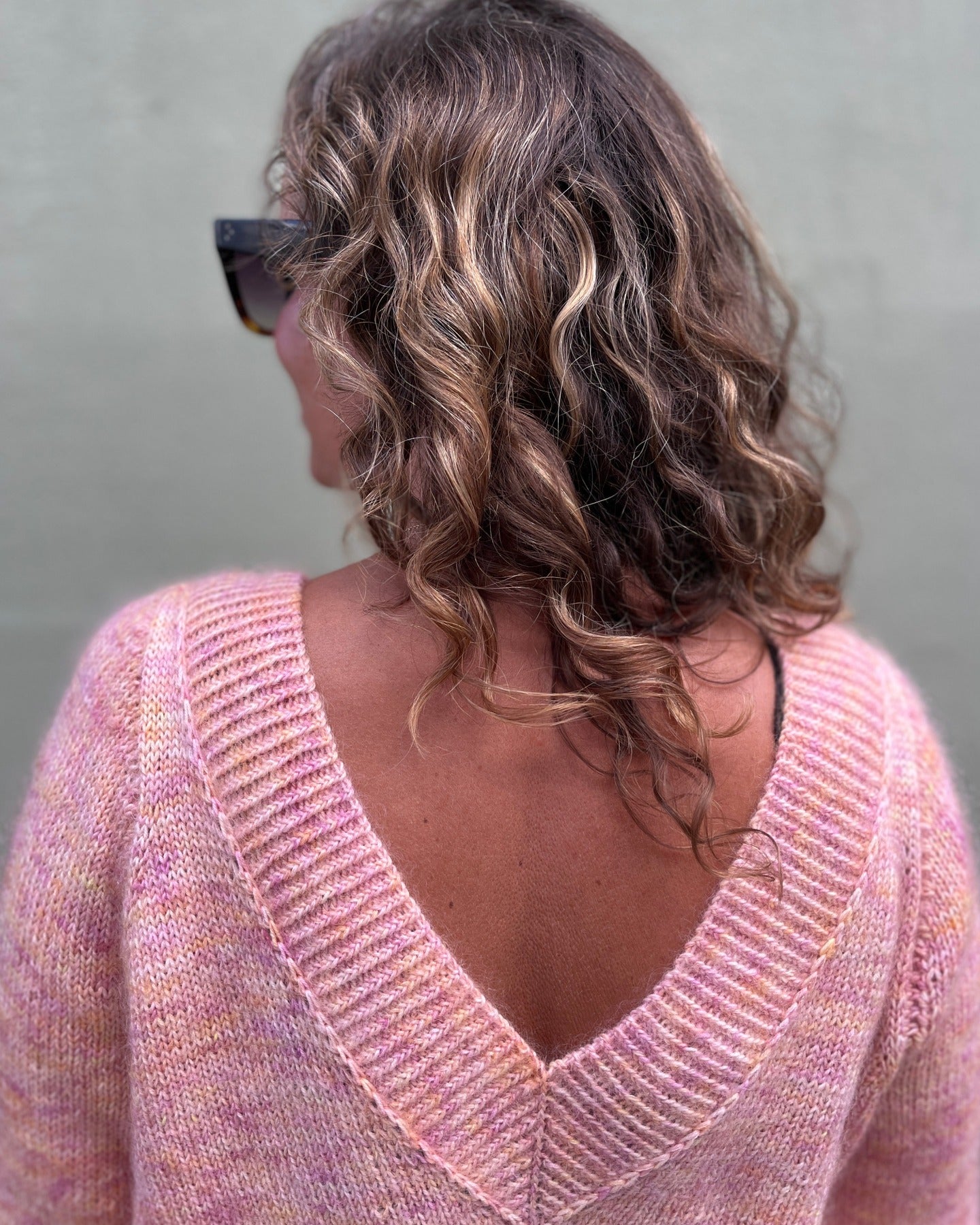 SexyBack Sweater Norsk Popknit strikkeoppskrift