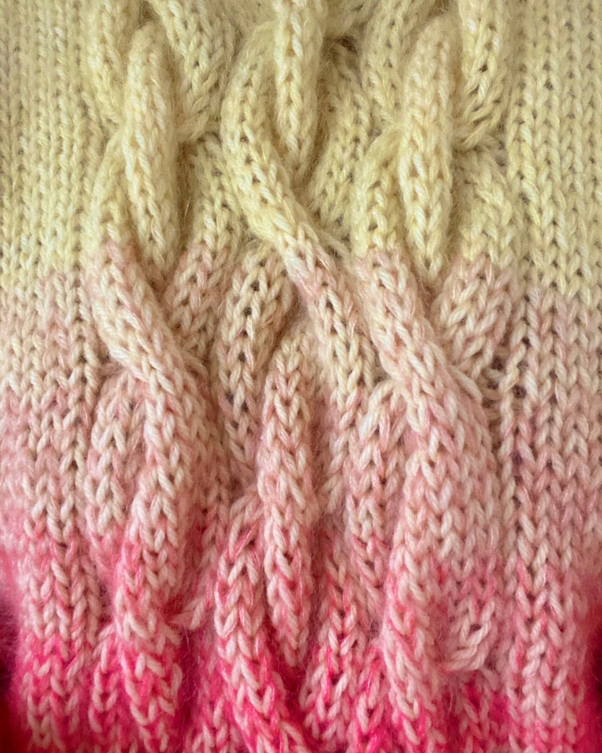strikkeopskrift SHE'S A RAINBOW SWEATER DEUTSCH Popknit 