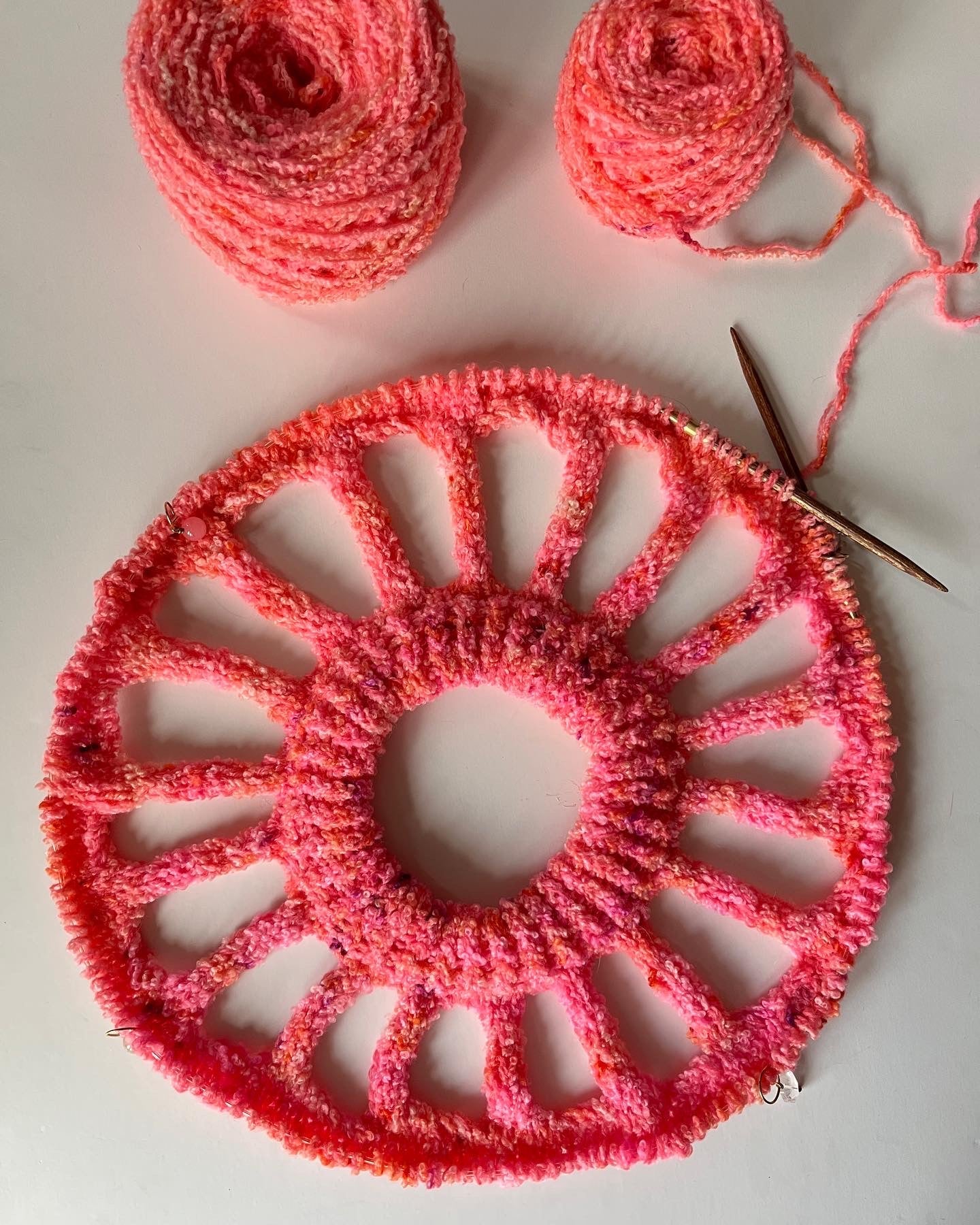 strikkeopskrift SPICE UP YOUR LIFE SWEATER DEUTSCH Popknit 