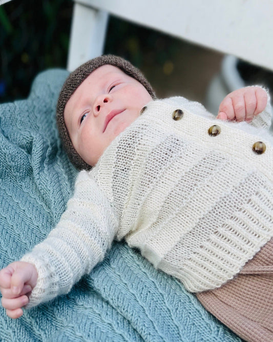 Straight Up Cardigan Baby Dansk Popknit strikkeopskrift