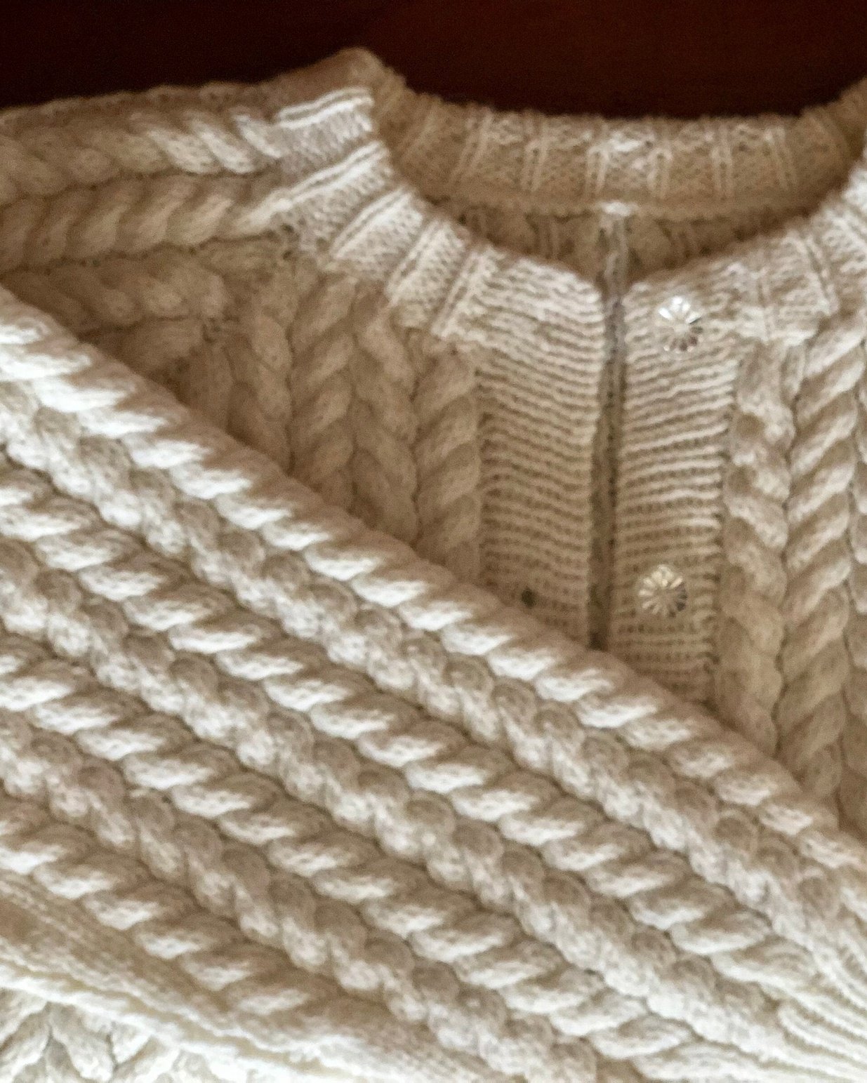 Twist and Shout Cardigan English Popknit knitting pattern