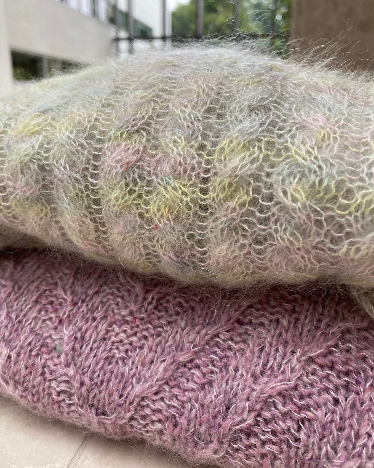 Twist and Shout Sweater English Popknit knitting pattern