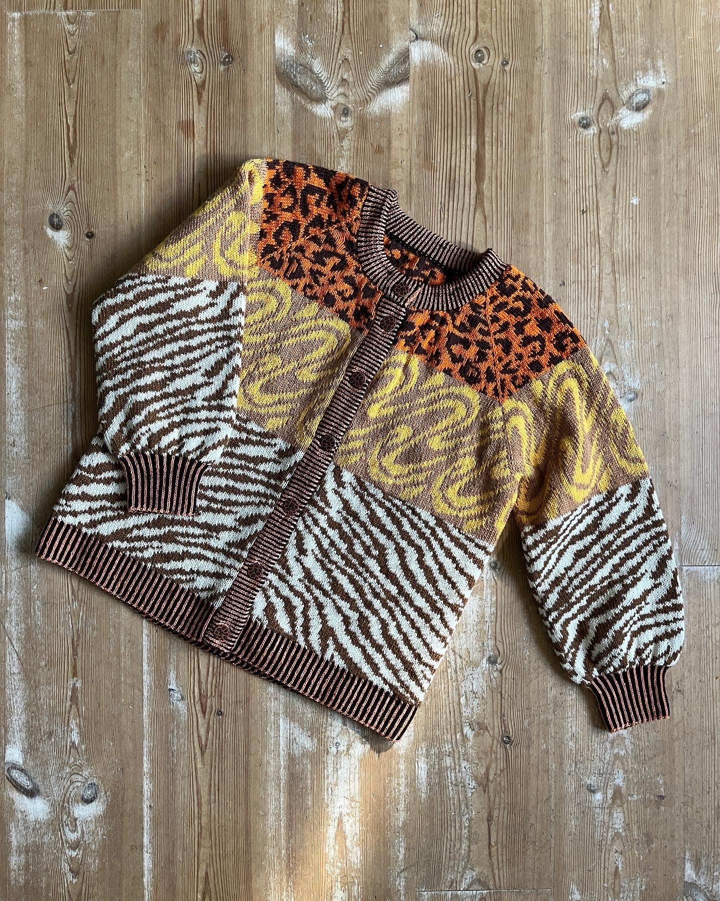 Welcome To The Jungle Cardigan English Popknit knitting pattern
