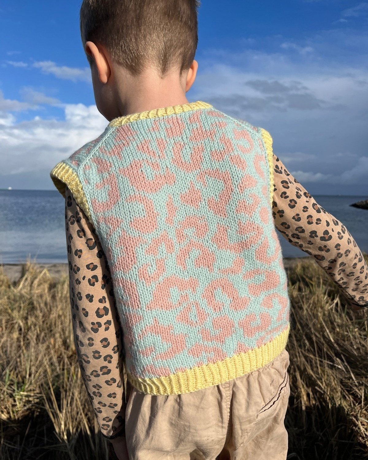 Wild Boys Slipover Junior Dansk Popknit strikkeopskrift